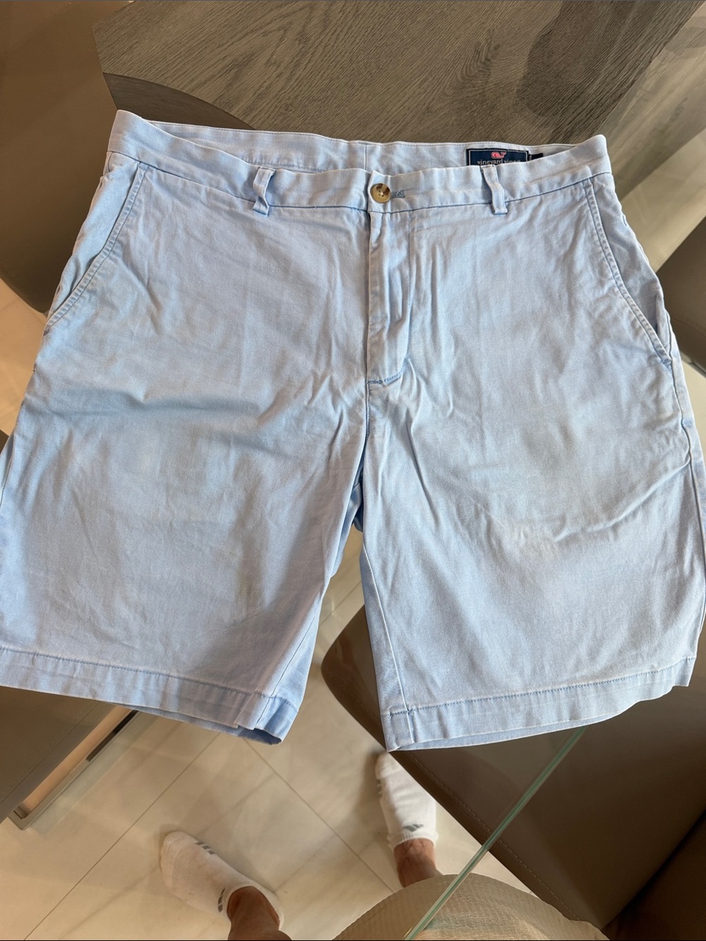 Vineyard Vines Light Blue Men’s Flat Front Chino Shorts. Size 35